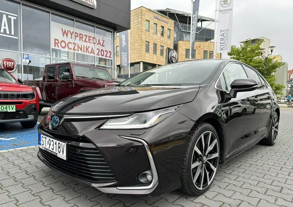 toyota śląskie Toyota Corolla cena 87900 przebieg: 99583, rok produkcji 2019 z Janów Lubelski